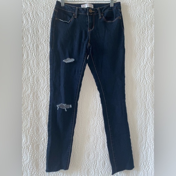 NO Boundaries Low-Rise Destructed Skinny Jeans - Picture 1 of 7